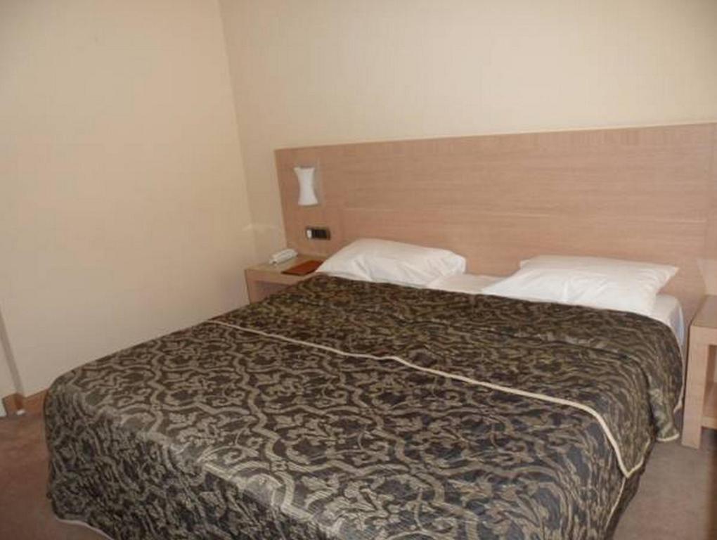 Hotel Le Rocher Calvi  Room photo